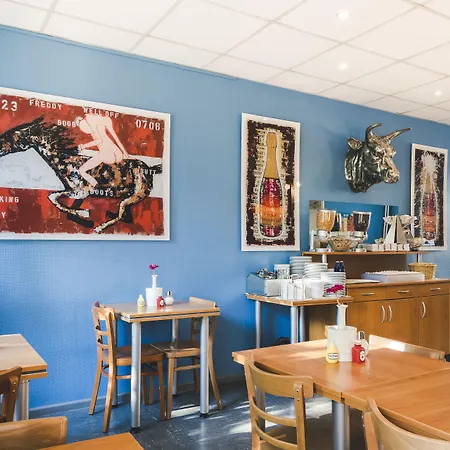 柏林安比特酒店 3*