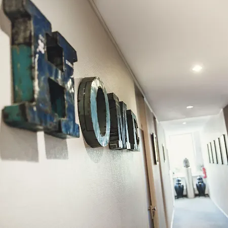 柏林安比特酒店