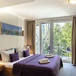 호텔 Ambiente 3*